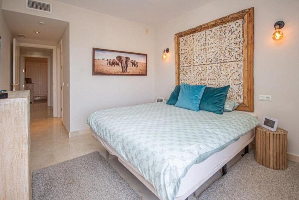 2 bedroom Apartment for sale in Marbella with pool garage - € 389,000 (Ref: 9811054)