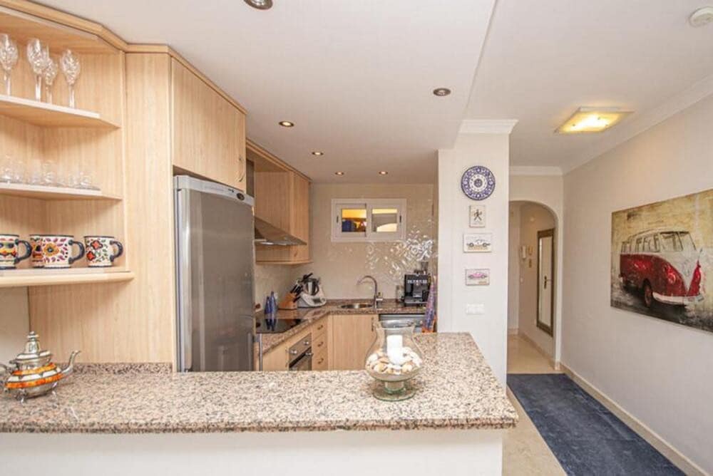 2 bedroom Apartment for sale in Marbella with pool garage - € 389,000 (Ref: 9811054)