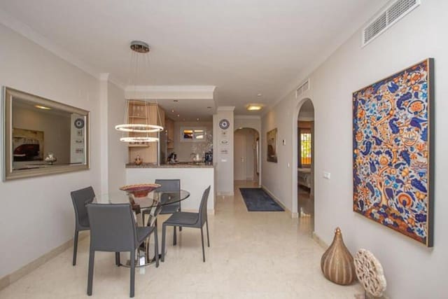 2 bedroom Apartment for sale in Santa María, Marbella with pool garage - € 389,000 (Ref: 9811054)