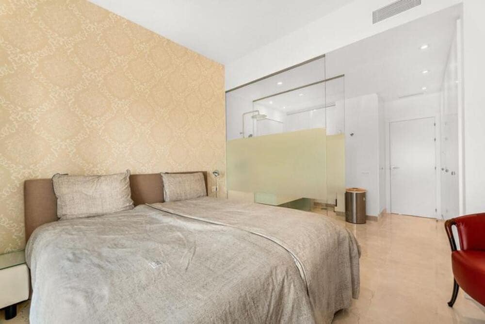 3 bedroom Apartment for sale in Benahavis with pool garage - € 599,000 (Ref: 9811055)