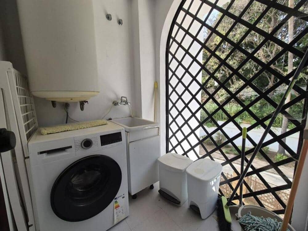 3 quarto Apartamento para arrendar em Marbella com piscina garagem - 3 950 € (Ref: 9811057)