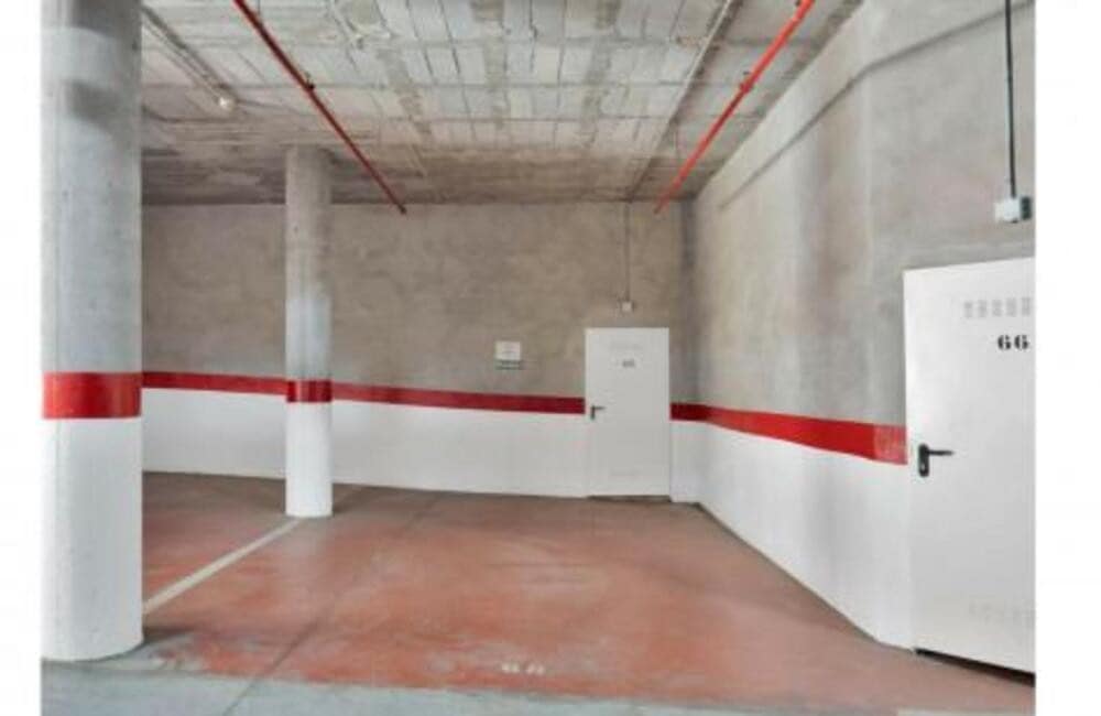 2 sypialnia Penthouse do wynajęcia w Marbella z basenem garażem - 3 500 € (Ref: 9812944)