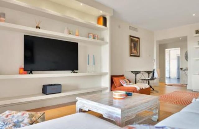 2 sypialnia Penthouse do wynajęcia w La Dama de Noche - La Alzambra, Marbella z basenem garażem - 3 500 € (Ref: 9812944)