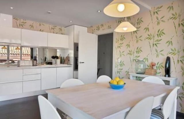 2 sypialnia Penthouse do wynajęcia w La Dama de Noche - La Alzambra, Marbella z basenem garażem - 3 500 € (Ref: 9812944)