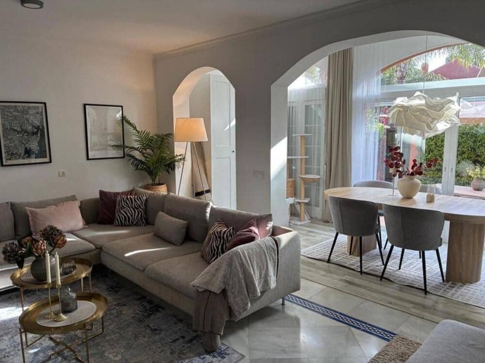 3 soverom Kjedet enebolig til leie i Guadalmina med svømmebasseng garasje - € 3 000 (Ref: 9812945)