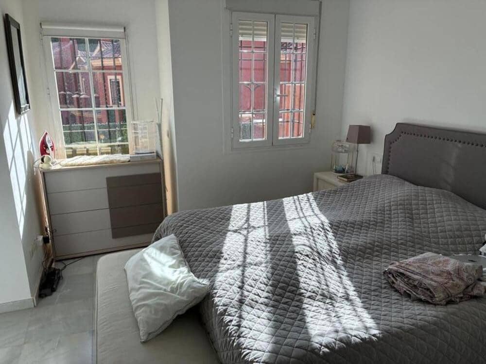 3 soverom Kjedet enebolig til leie i Guadalmina med svømmebasseng garasje - € 3 000 (Ref: 9812945)