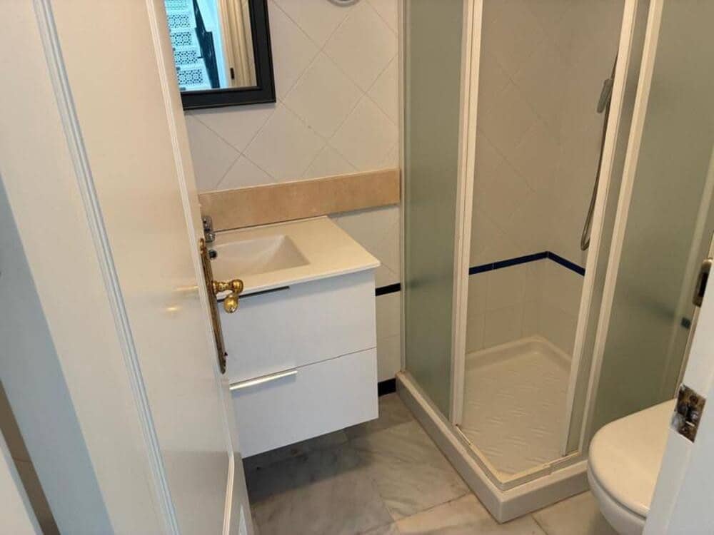 3 bedroom Semi-detached Villa for rent in Guadalmina with pool garage - € 2,750 (Ref: 9812945)