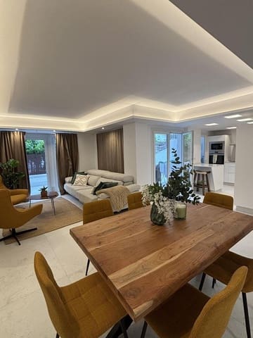 4 sypialnia Apartament do wynajęcia w Los Naranjos, Marbella z basenem garażem - 4 500 € (Ref: 9812946)