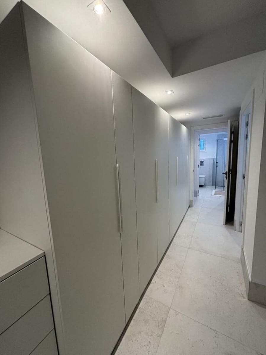 4 sypialnia Apartament do wynajęcia w Marbella z basenem garażem - 4 500 € (Ref: 9812946)