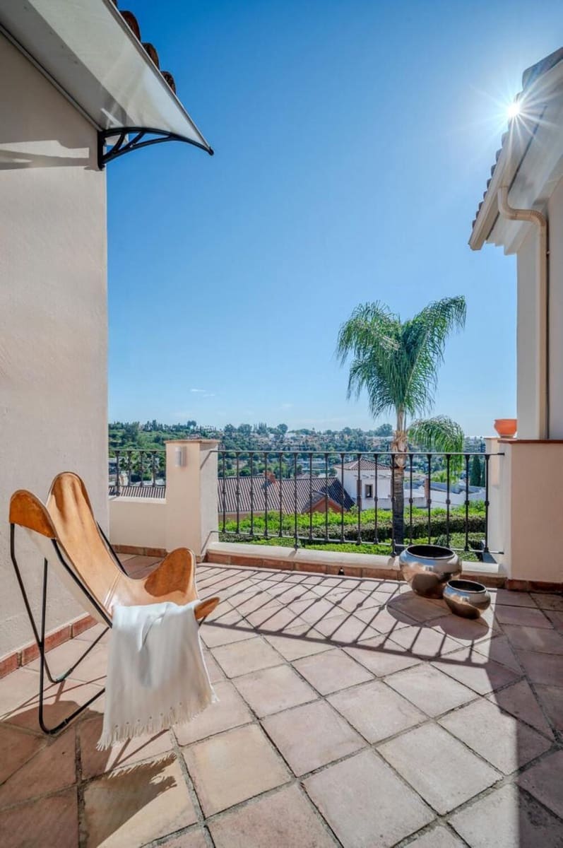 3 camera da letto Casa in vendita in El Paraiso con piscina garage - 749.000 € (Rif: 9812949)