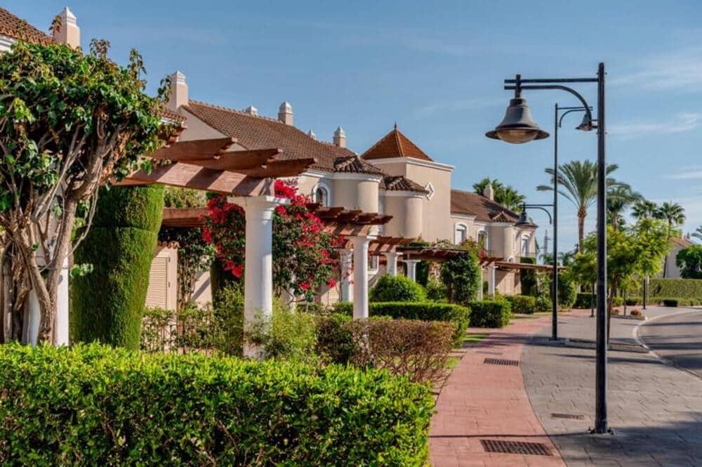 3 camera da letto Casa in vendita in El Paraiso con piscina garage - 749.000 € (Rif: 9812949)
