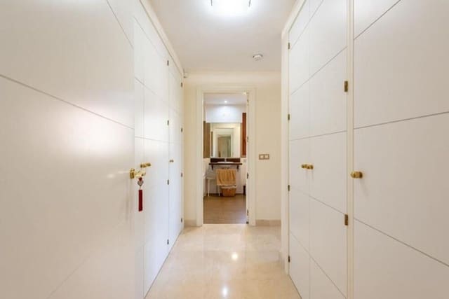 3 camera da letto Appartamento in vendita in El Paraíso, Benahavís con piscina garage - 549.000 € (Rif: 9812950)
