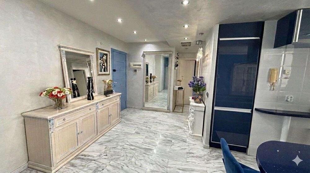 2 makuuhuone Kattohuoneisto vuokrattavana paikassa Marbella mukana uima-altaan 
autotalli - 2 500 € (Ref: 9815424)