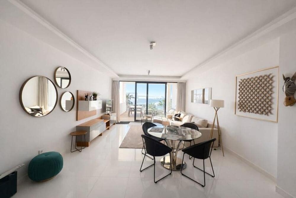 Apartamento de 2 habitaciones en Atalaya-Isdabe en alquiler con piscina garaje - 3.600 € (Ref: 9815426)