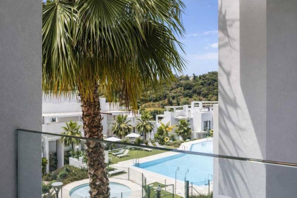 Apartamento de 2 habitaciones en Atalaya-Isdabe en alquiler con piscina garaje - 3.600 € (Ref: 9815426)