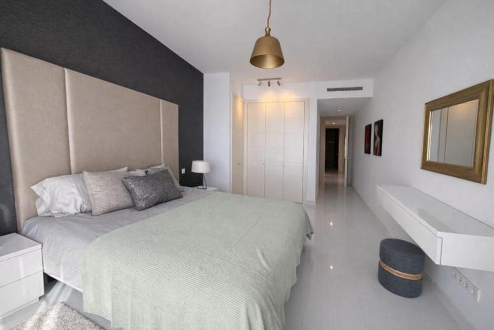 Apartamento de 2 habitaciones en Atalaya-Isdabe en alquiler con piscina garaje - 3.600 € (Ref: 9815426)