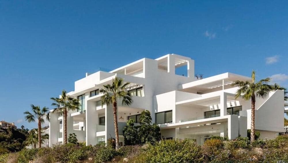 Apartamento de 2 habitaciones en Atalaya-Isdabe en alquiler con piscina garaje - 3.600 € (Ref: 9815426)