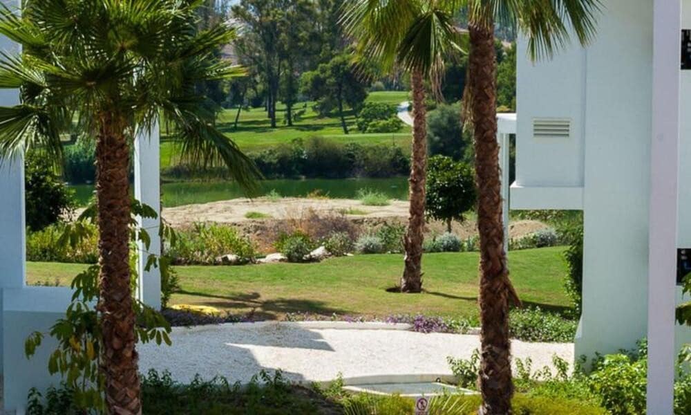 Apartamento de 2 habitaciones en Atalaya-Isdabe en alquiler con piscina garaje - 3.600 € (Ref: 9815426)