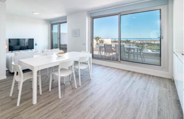3 sovrum Takvåning att hyra i Cancelada, Estepona med pool garage - 3 500 € (Ref: 9815427)