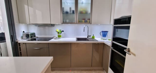 3 sypialnia Dom na sprzedaż w Cabopino - Artola, Marbella z basenem garażem - 550 000 € (Ref: 9815428)