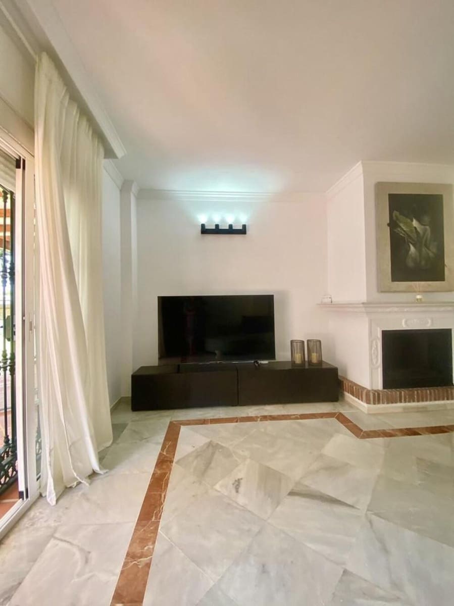 5 Zimmer Villa zu vermieten in Marbella mit Pool Garage - 6.000 € (Ref: 9815431)