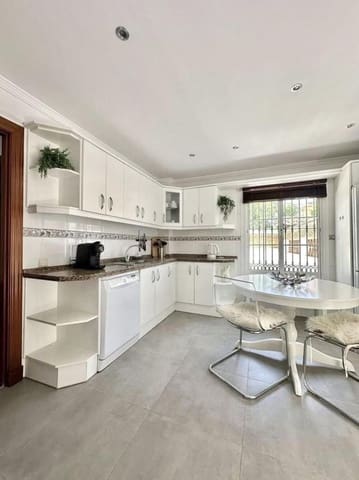 5 Zimmer Villa zu vermieten in Costabella, Marbella mit Pool Garage - 6.000 € (Ref: 9815431)