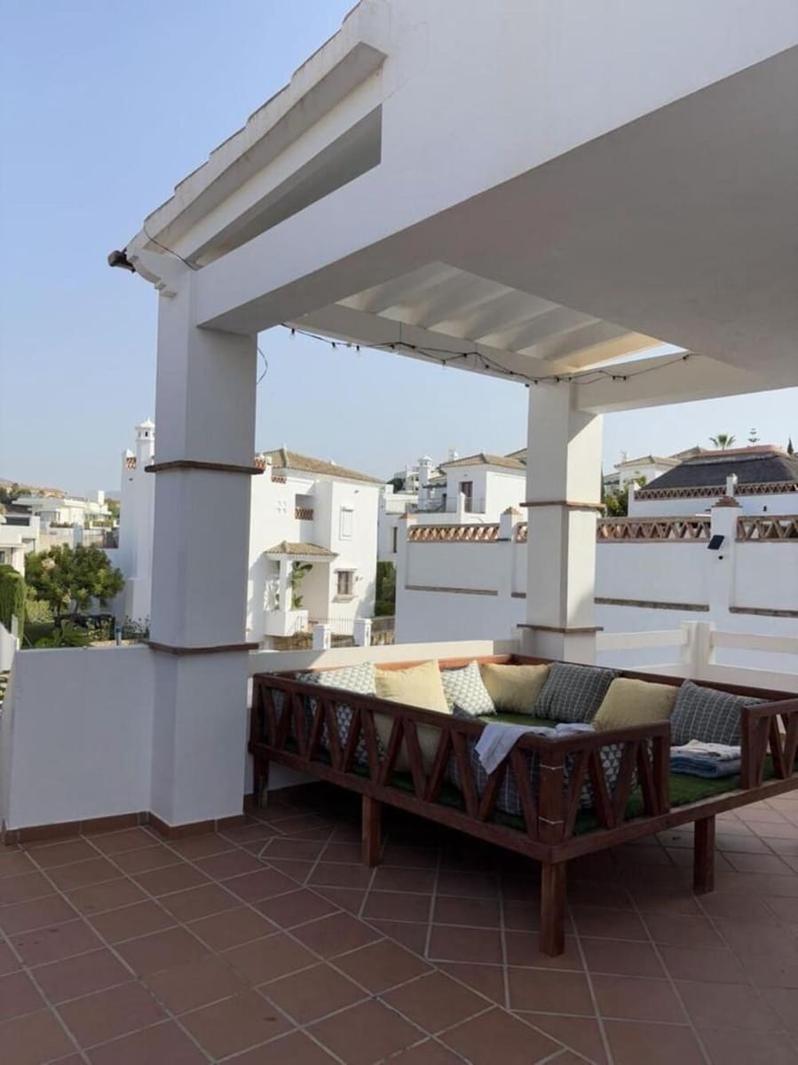 5 soveværelse Villa til leje i New Golden Mile med swimmingpool garage - € 4.500 (Ref: 9816866)