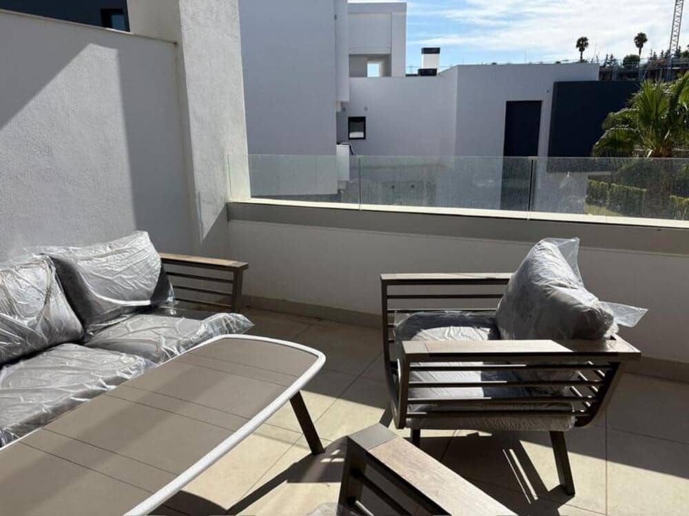 2 quarto Apartamento para arrendar em New Golden Mile com piscina garagem - 2 900 € (Ref: 9819798)