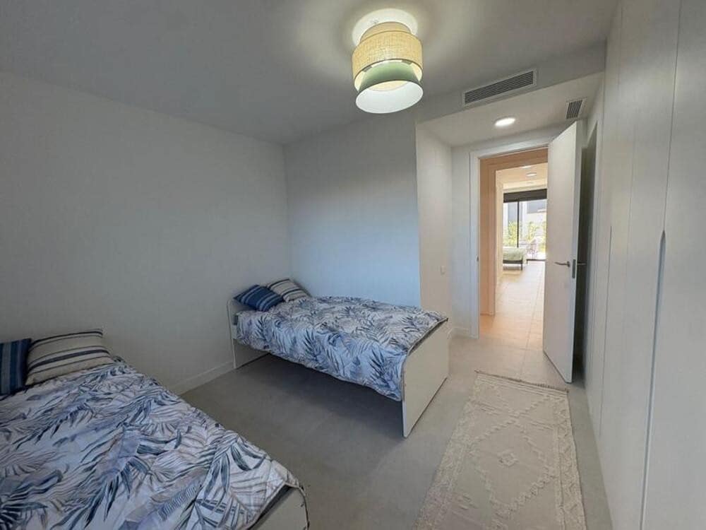 2 quarto Apartamento para arrendar em New Golden Mile com piscina garagem - 2 900 € (Ref: 9819798)