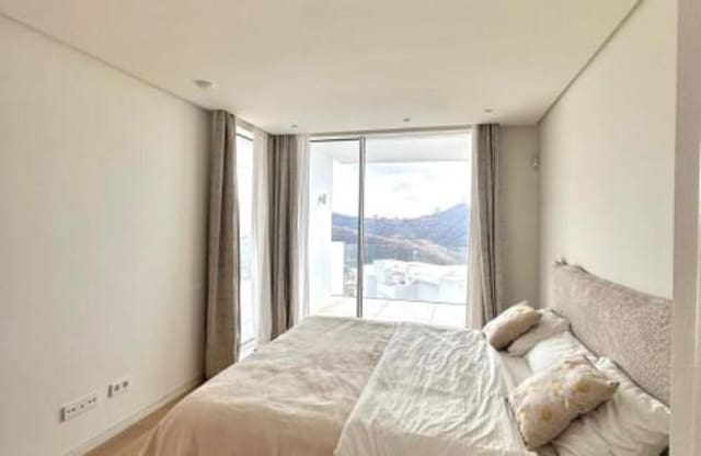 2 sypialnia Apartament do wynajęcia w Ojen z basenem garażem - 4 700 € (Ref: 9819800)