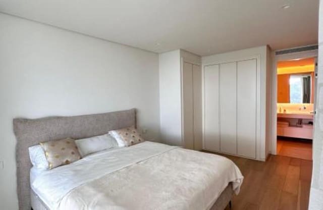 2 sypialnia Apartament do wynajęcia w Ojen z basenem garażem - 4 700 € (Ref: 9819800)