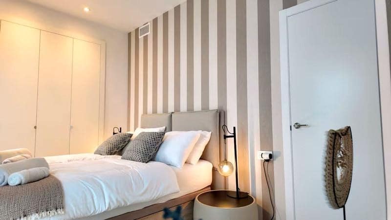 3 sypialnia Apartament do wynajęcia w Benahavis z basenem garażem - 3 150 € (Ref: 9819801)