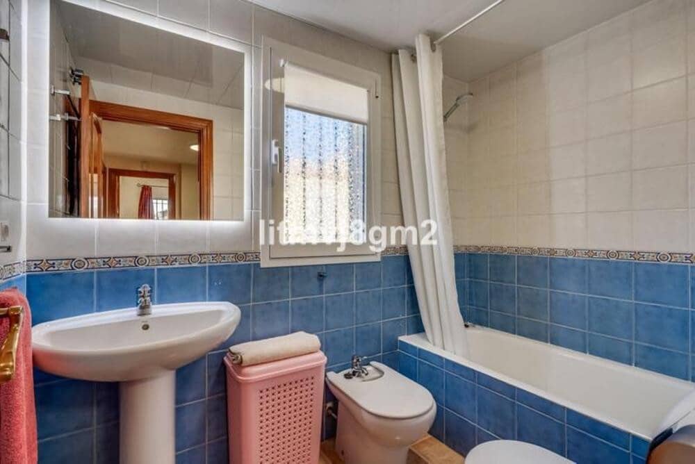3 sypialnia Dom do wynajęcia w Calahonda z basenem garażem - 2 350 € (Ref: 9819803)