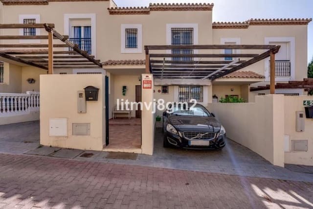 3 sypialnia Dom do wynajęcia w Calahonda, Mijas z basenem garażem - 2 350 € (Ref: 9819803)
