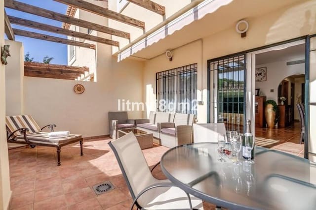 3 sypialnia Dom do wynajęcia w Calahonda, Mijas z basenem garażem - 2 350 € (Ref: 9819803)