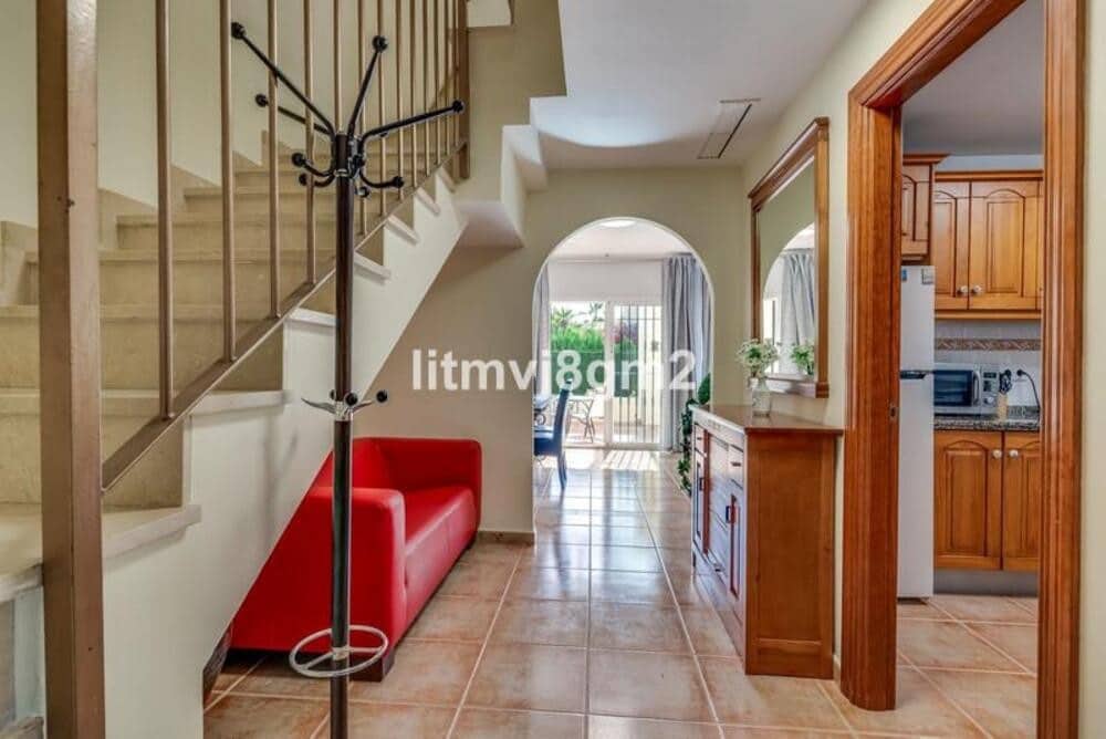 3 bedroom Townhouse for rent in Calahonda with pool garage - € 2,350 (Ref: 9819803)