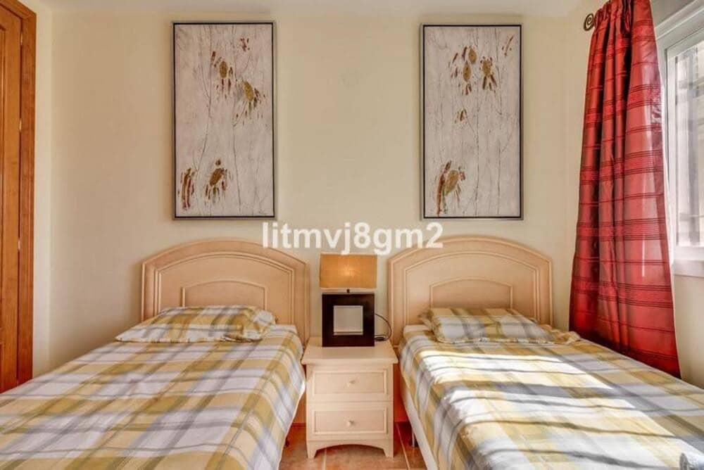 3 bedroom Townhouse for rent in Calahonda with pool garage - € 2,350 (Ref: 9819803)