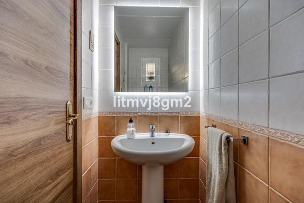 3 bedroom Townhouse for rent in Calahonda with pool garage - € 2,350 (Ref: 9819803)