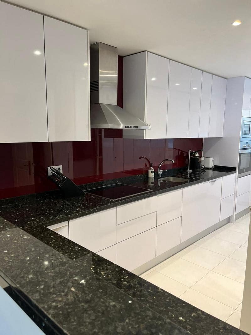 2 sypialnia Apartament do wynajęcia w Marbella z basenem garażem - 2 500 € (Ref: 9821903)