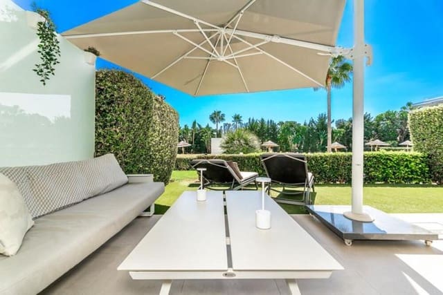3 chambre Appartement à vendre à Bel-Air, Estepona avec piscine garage - 498 000 € (Ref: 9821904)