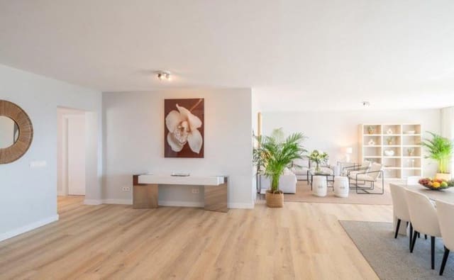 4 sypialnia Penthouse do wynajęcia w Puerto Banus, Marbella z basenem garażem - 15 000 € (Ref: 9821905)