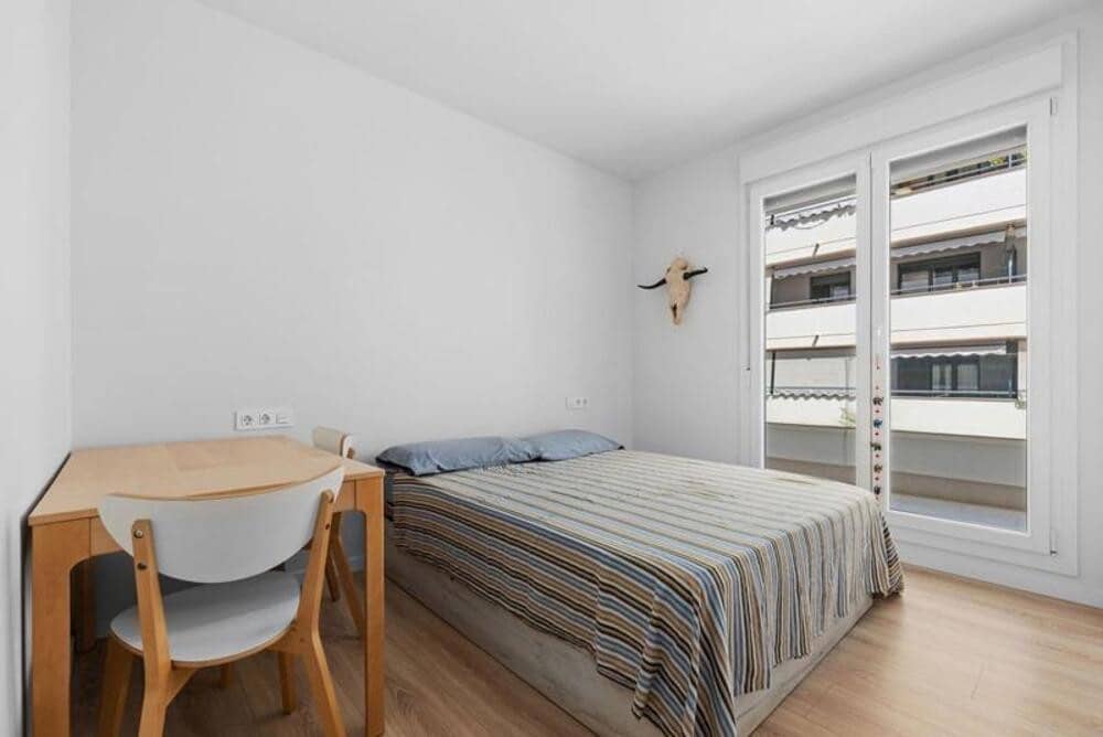 Apartamento de 2 habitaciones en Marbella en alquiler con piscina garaje - 2.500 € (Ref: 9821908)