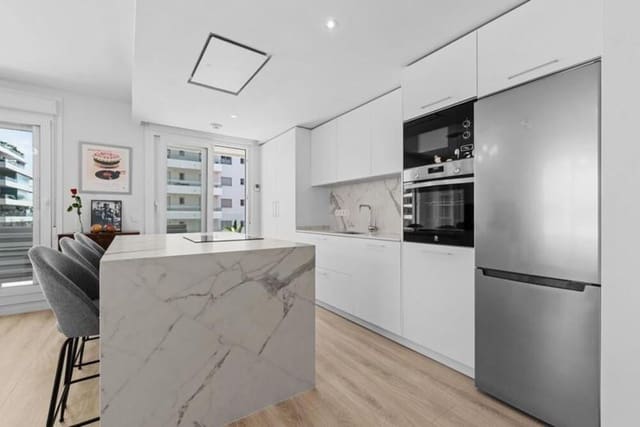 2 slaapkamer Appartement te huur in Rodeo Alto - Guadaiza - La Campana, Marbella met zwembad garage - € 2.500 (Ref: 9821908)