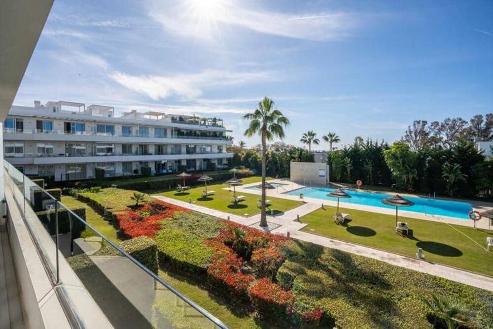 3 bedroom Apartment for sale in Bel-Air with pool garage - € 549,950 (Ref: 9821913)