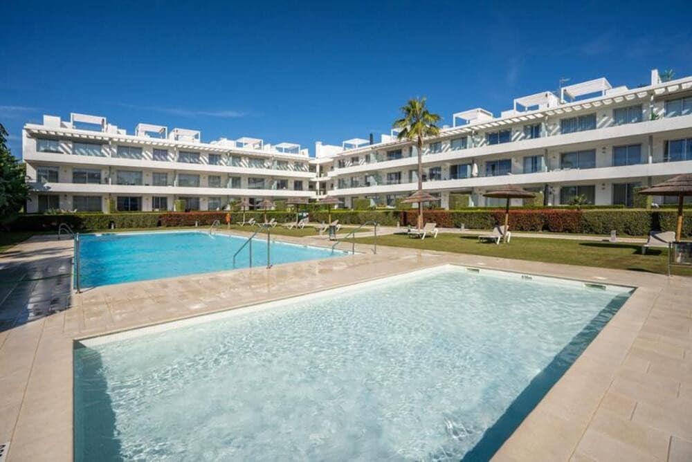 3 bedroom Apartment for sale in Bel-Air with pool garage - € 549,950 (Ref: 9821913)