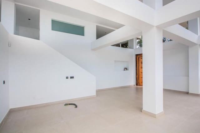 3 sovrum Lägenhet att hyra i Santa María, Marbella med pool garage - 5 000 € (Ref: 9824586)