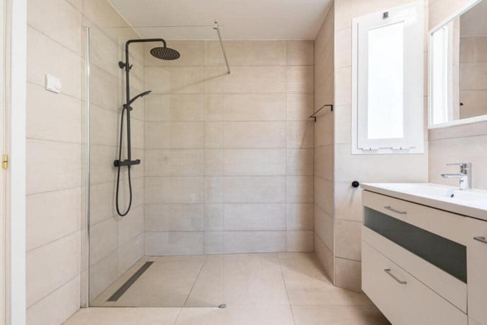 4 quarto Moradia para venda em Nueva Andalucia com piscina garagem - 1 875 000 € (Ref: 9824588)