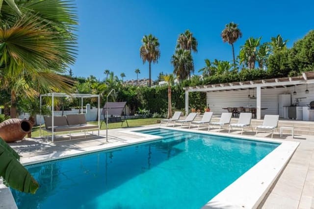 4 quarto Moradia para venda em Nueva Andalucía Centro, Marbella com piscina garagem - 1 875 000 € (Ref: 9824588)
