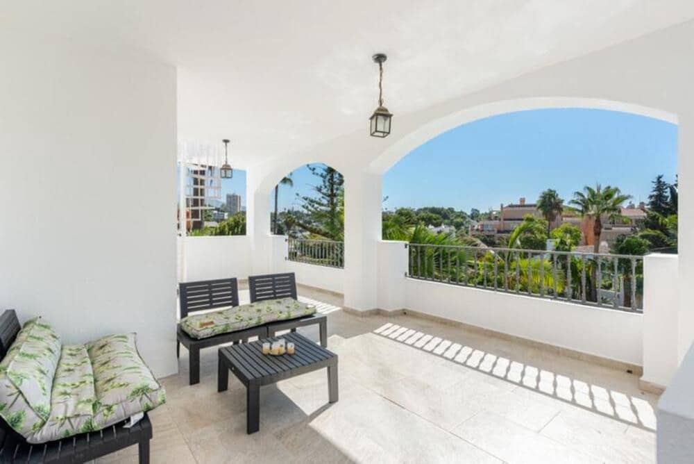4 quarto Moradia para venda em Nueva Andalucia com piscina garagem - 1 875 000 € (Ref: 9824588)