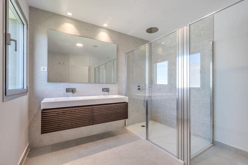 4 bedroom Penthouse for rent in Marbella with pool garage - € 6,500 (Ref: 9824589)